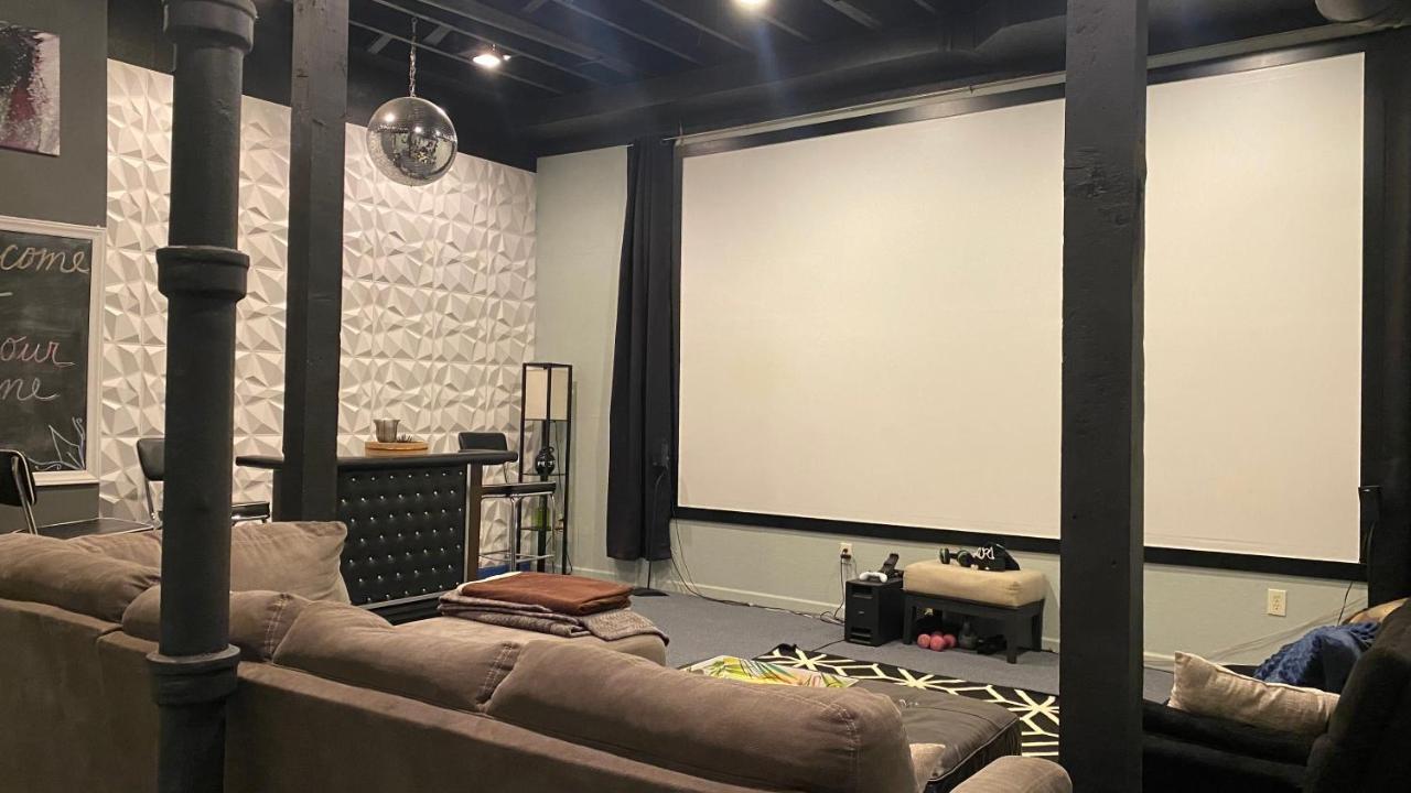 160Inch Home Movie Theater- Great For Movie Night! Ομάχα Εξωτερικό φωτογραφία