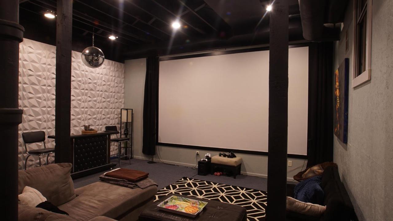 160Inch Home Movie Theater- Great For Movie Night! Ομάχα Εξωτερικό φωτογραφία